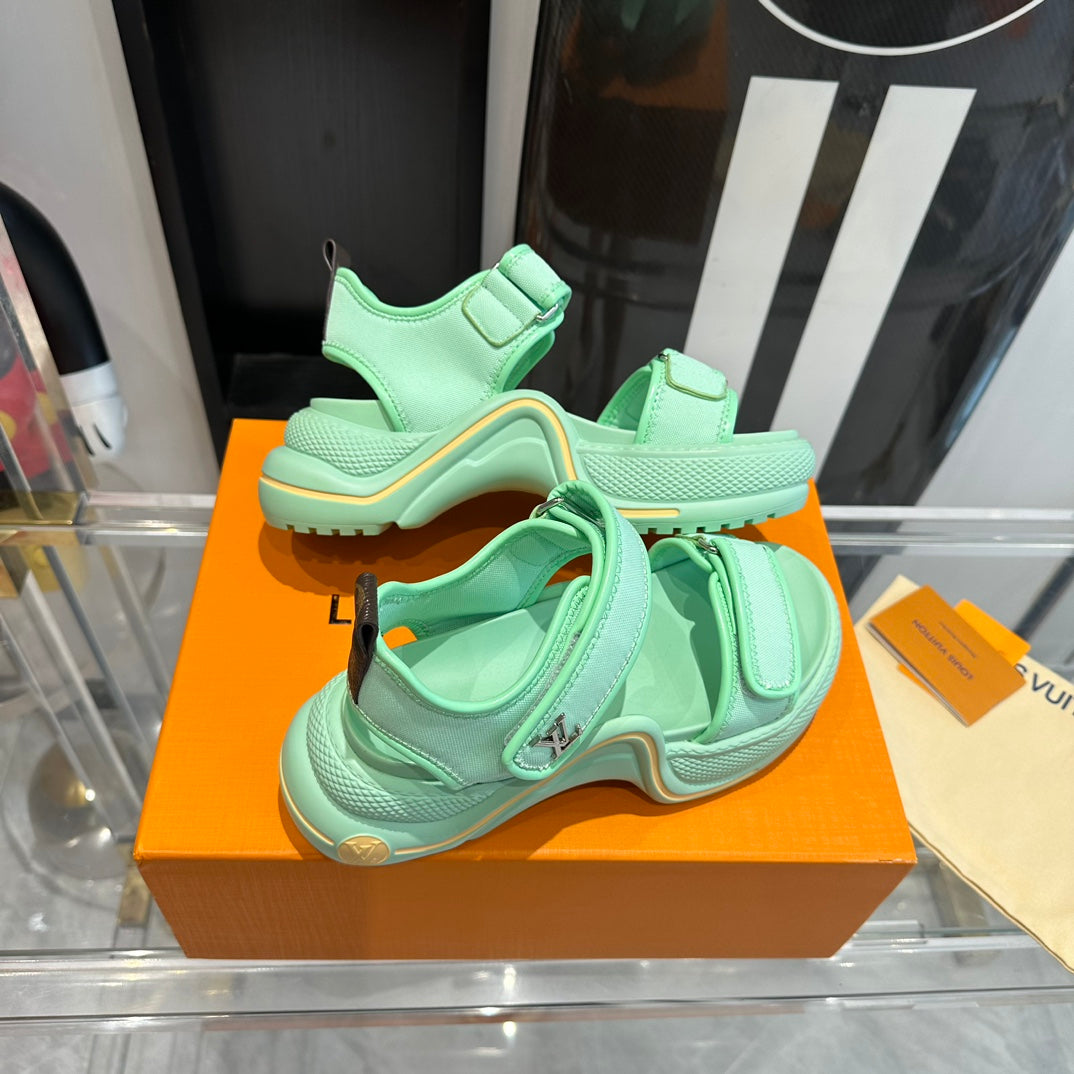 Super cool L new sandalsVIP1:1