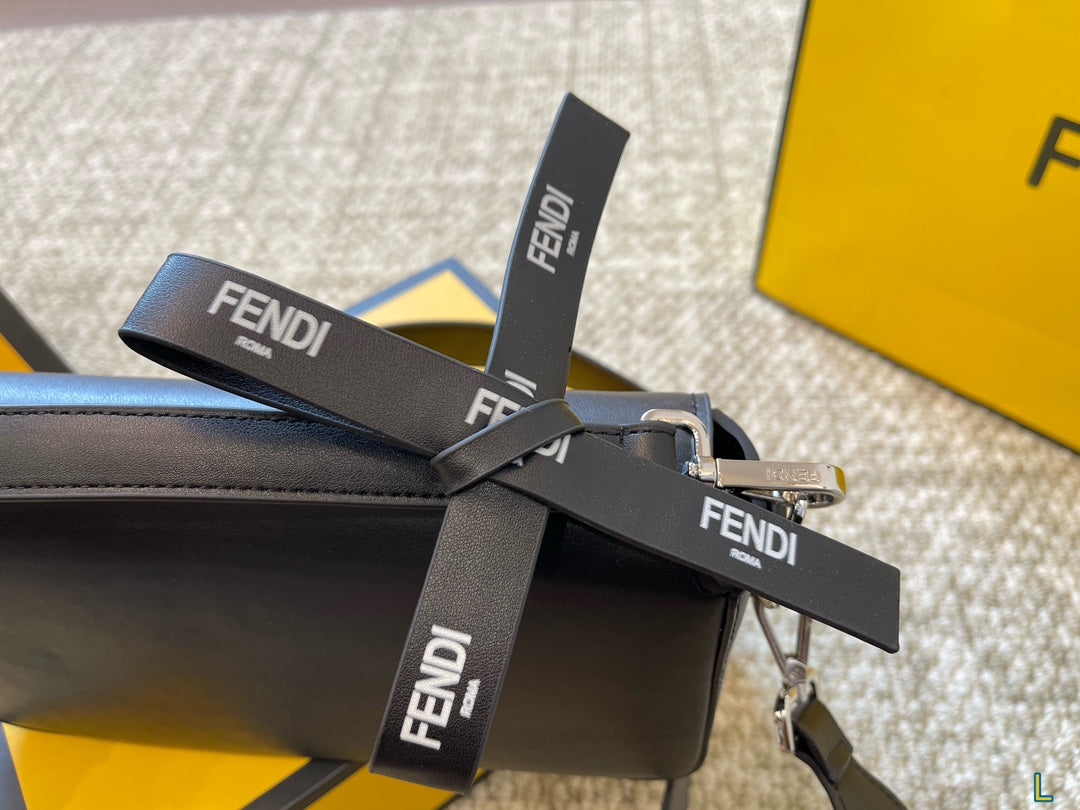 Joint style baguette bag