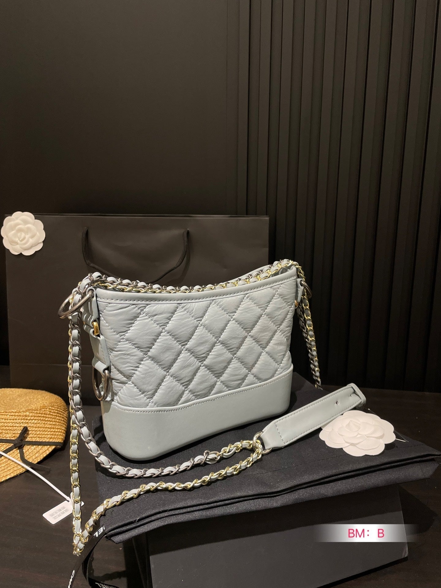 Wandering bag new CH hardware