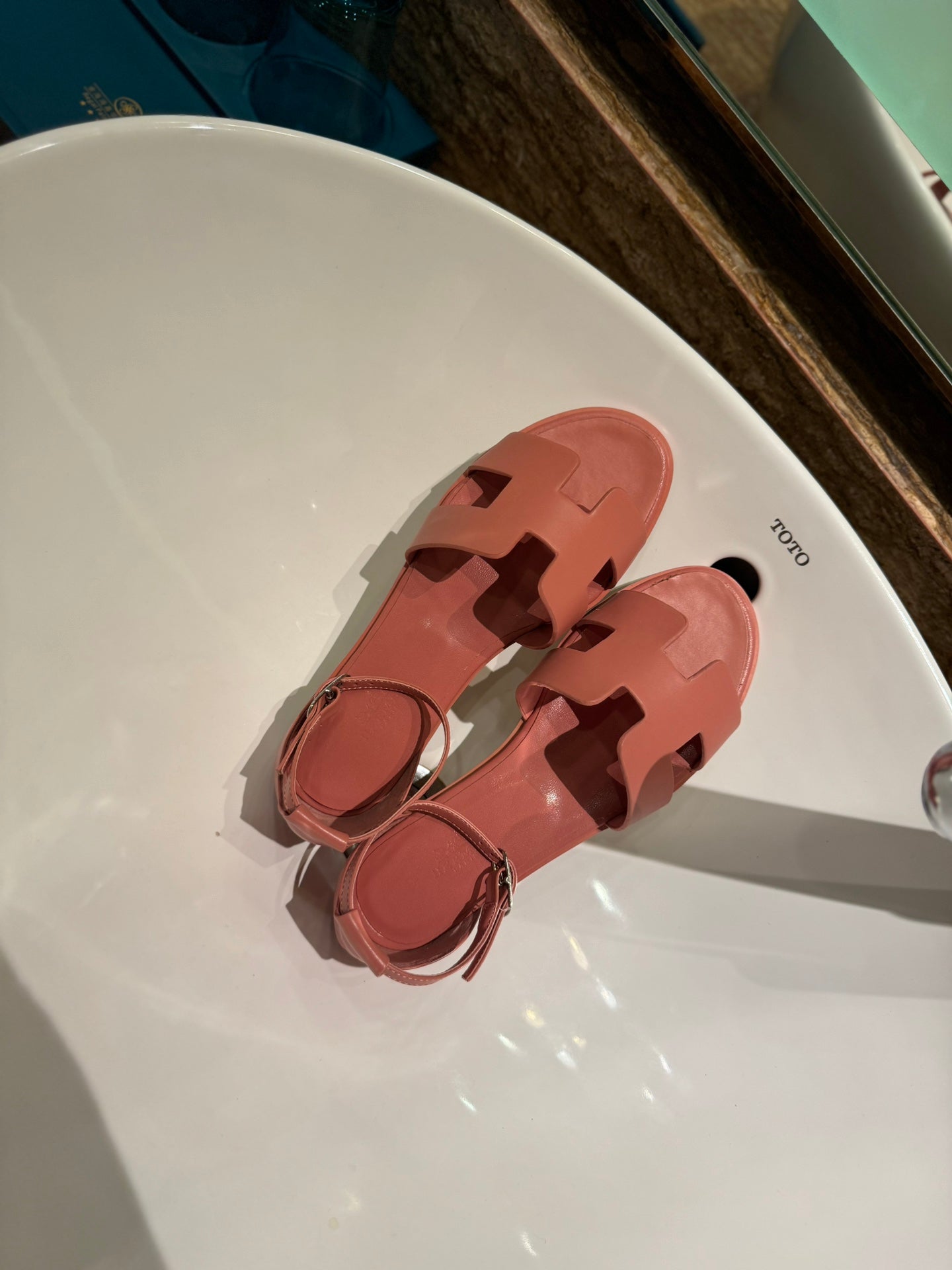 Paired with new 24H sandals