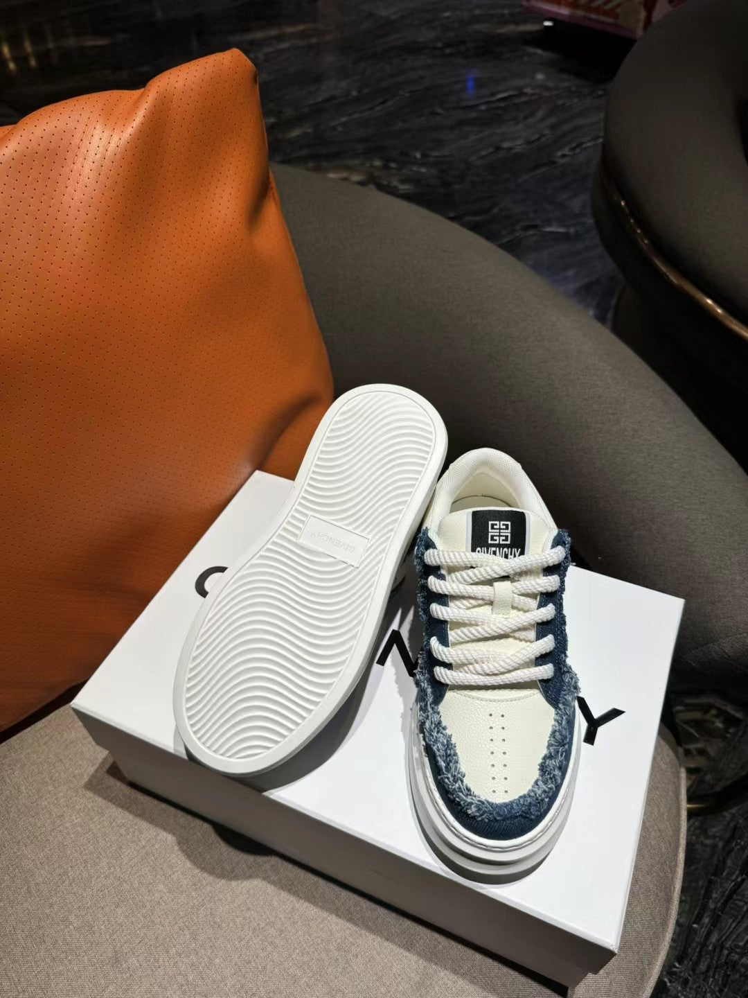 VIP1:1 Givenchy sneakers; running shoes...