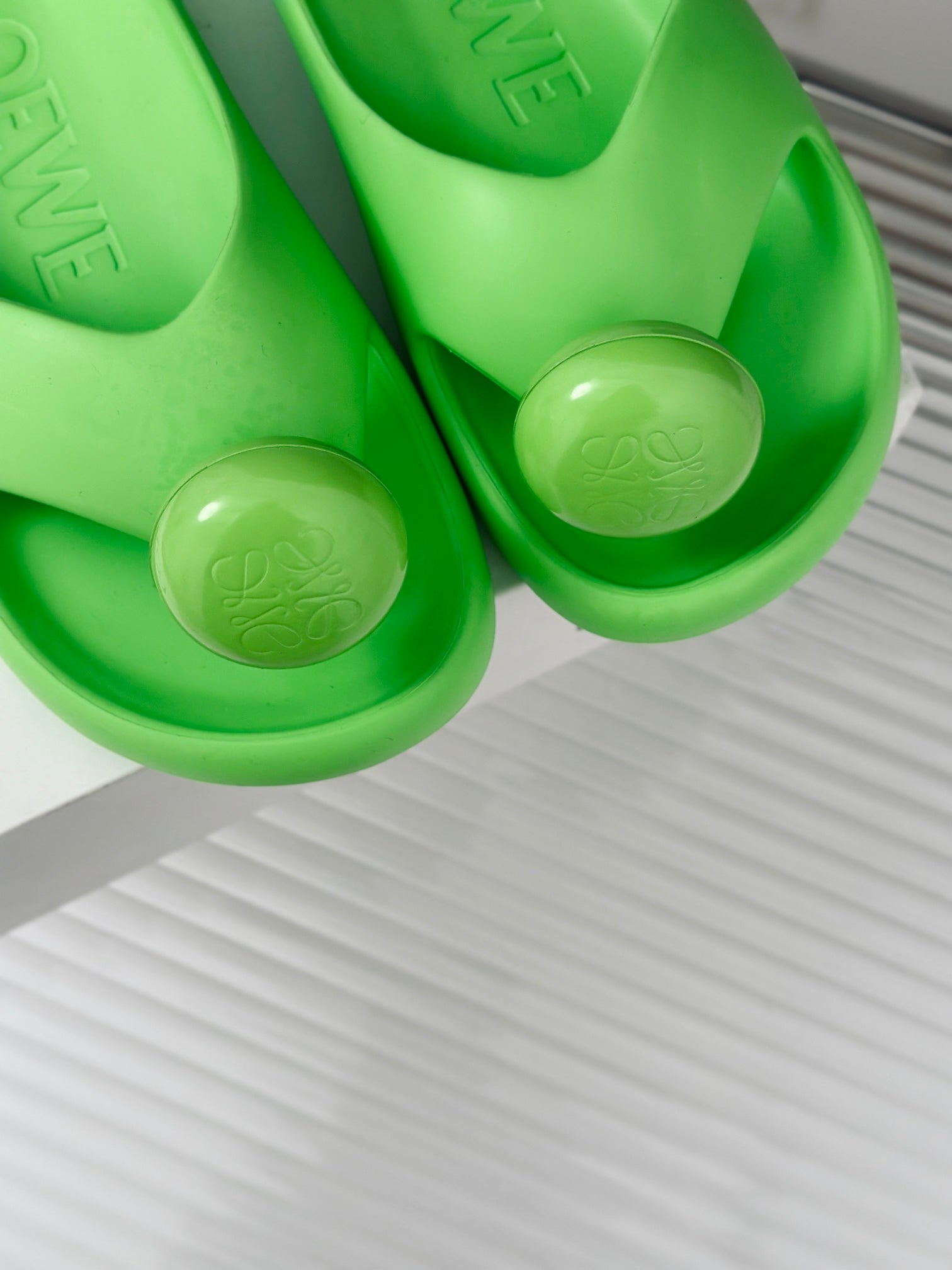 Loewe Macaron Bread Flip-flops VIP1:1