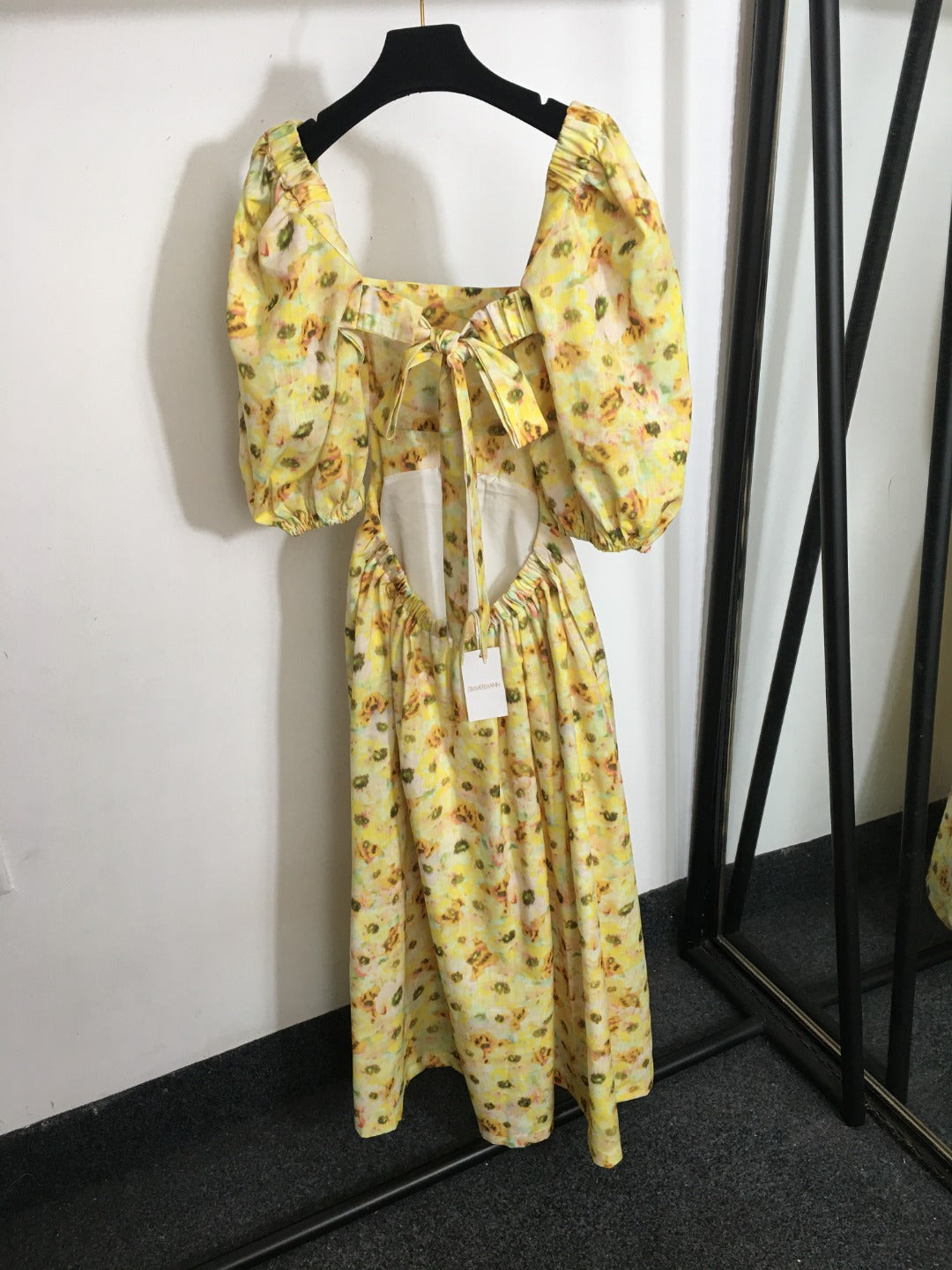 ZIM****-New Elegant Temperament Small Floral Bowknot Backless Waist Slimming Bubble Short Sleeve Dress