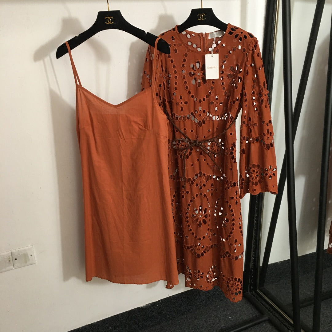 ZIM**** New hollow embroidered flower tie waist long-sleeved dress, coffee color, with suspender lining