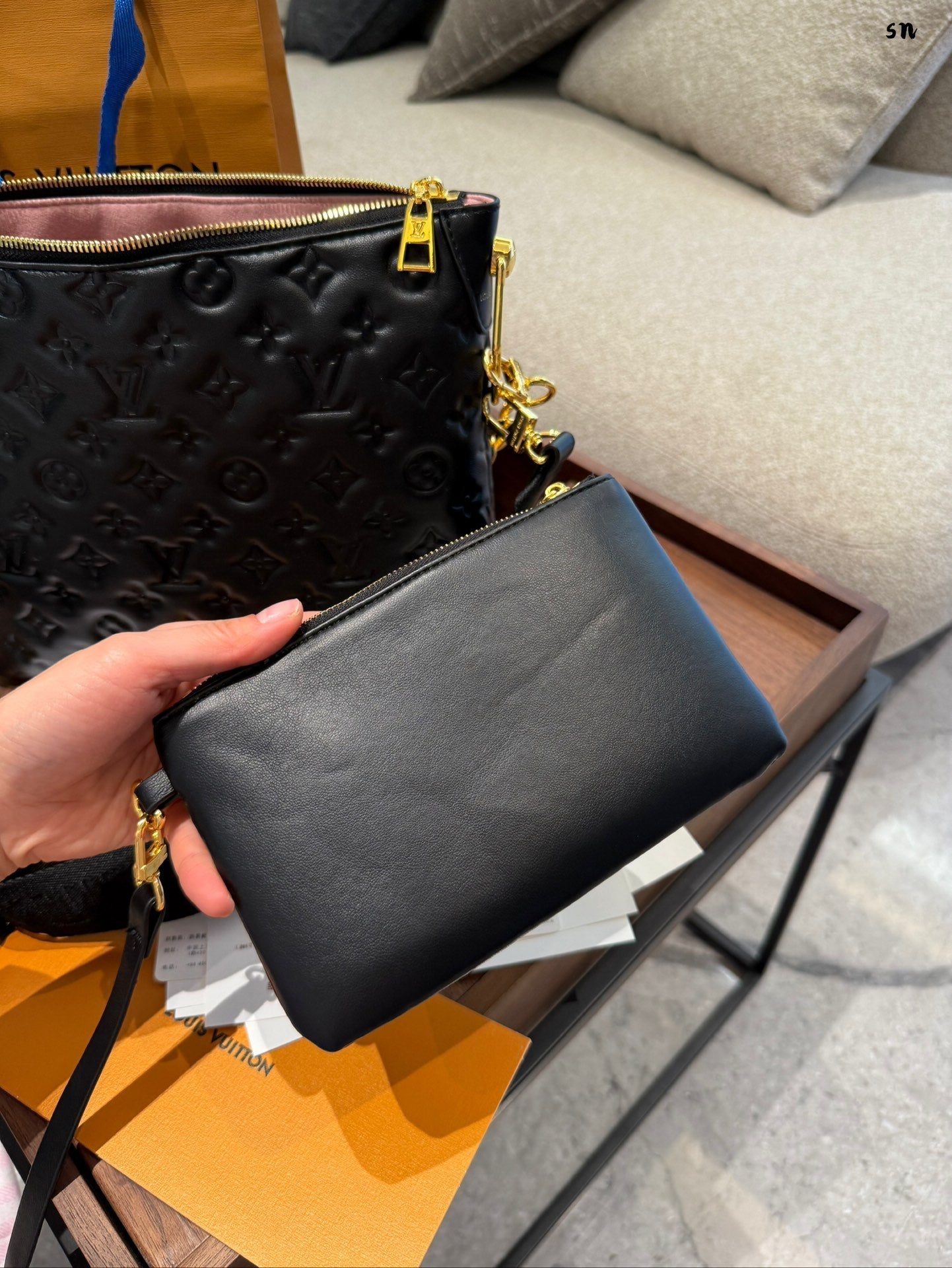 Coussin bag with chain